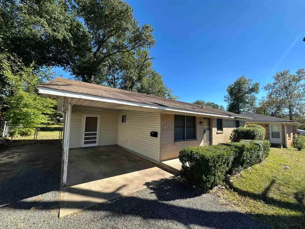 $179,900 | 305 North Forest Avenue, Tyler, TX 75702