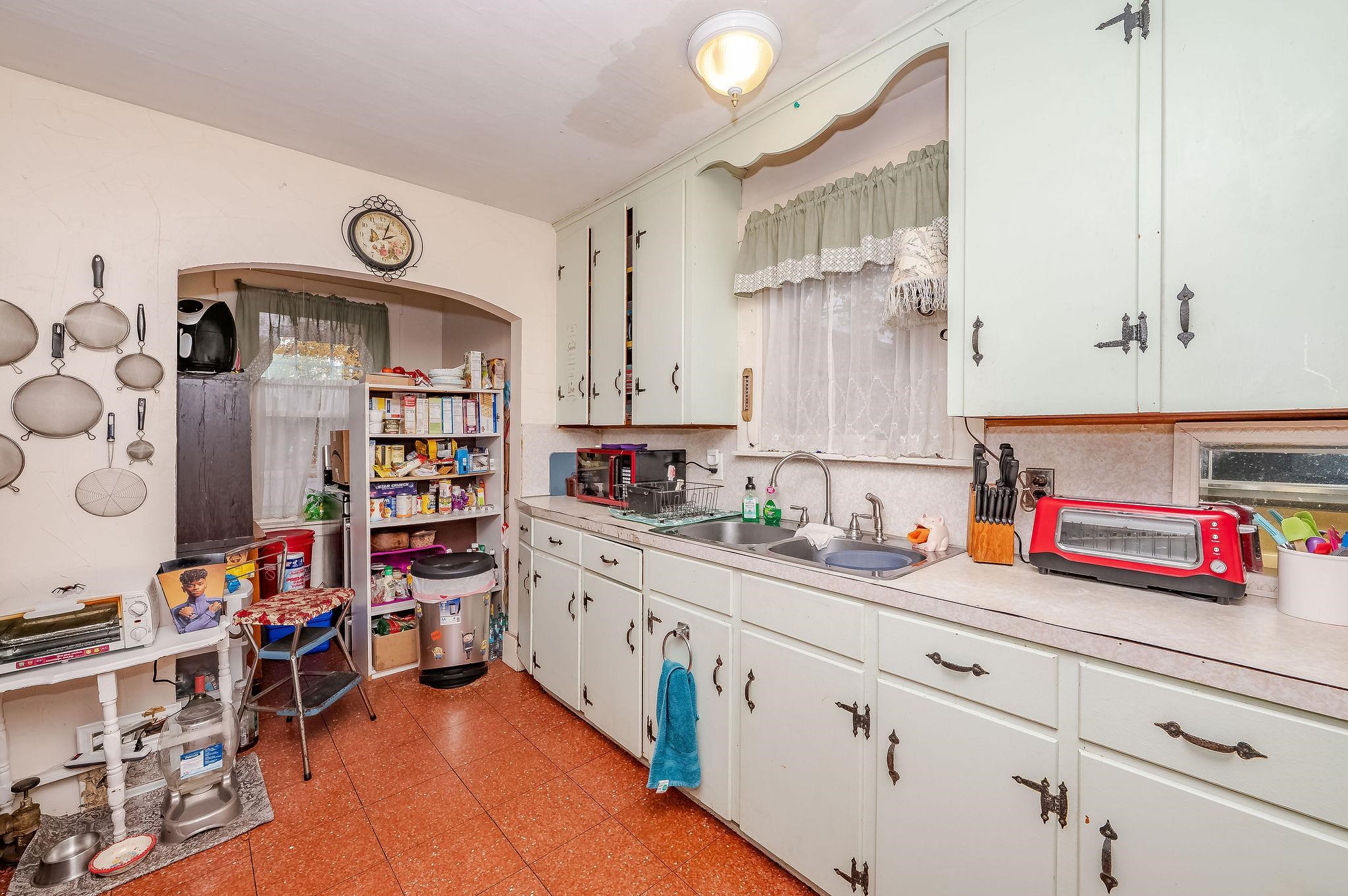 15 Linden Street Rochester, NH 03867 - Photo 13 of 23