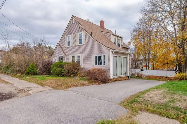 $320,000 | 15 Linden Street, Rochester, NH 03867