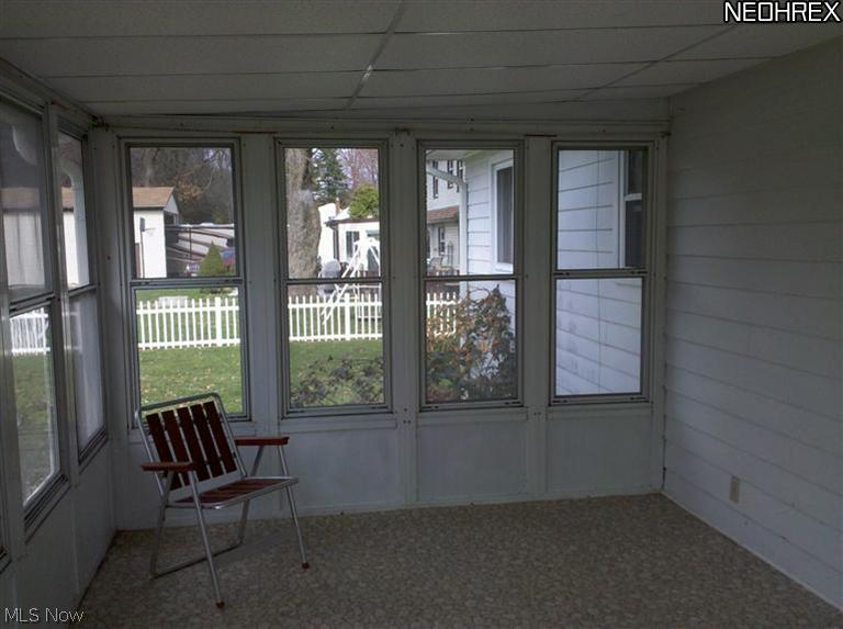 1098 Oak Tree Road Akron, OH 44320 - Photo 20 of 21