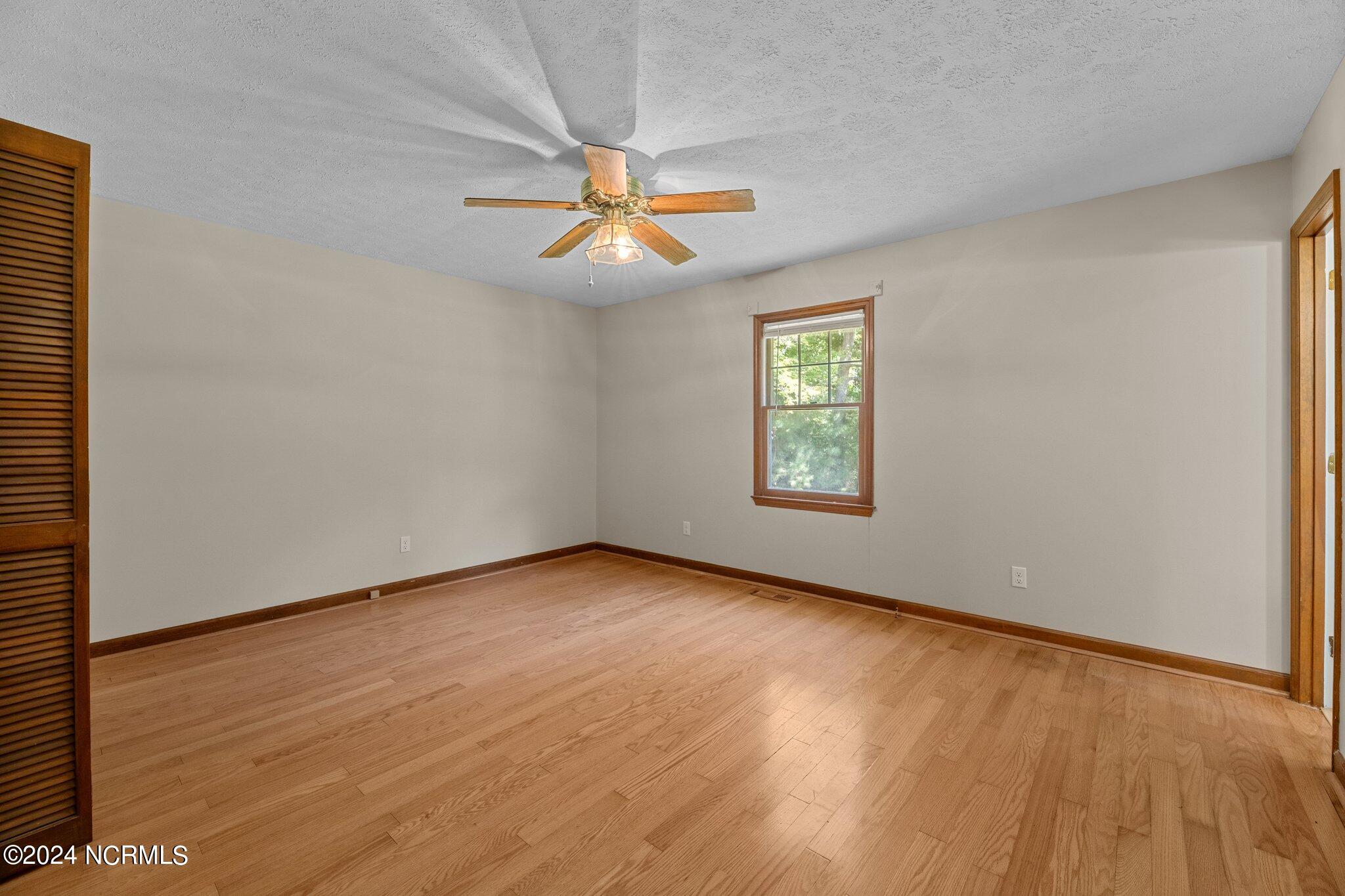 103 Cliff Ridge Road New Bern, NC 28560 - Photo 28 of 52 15-web-or-mls-DSC_3077