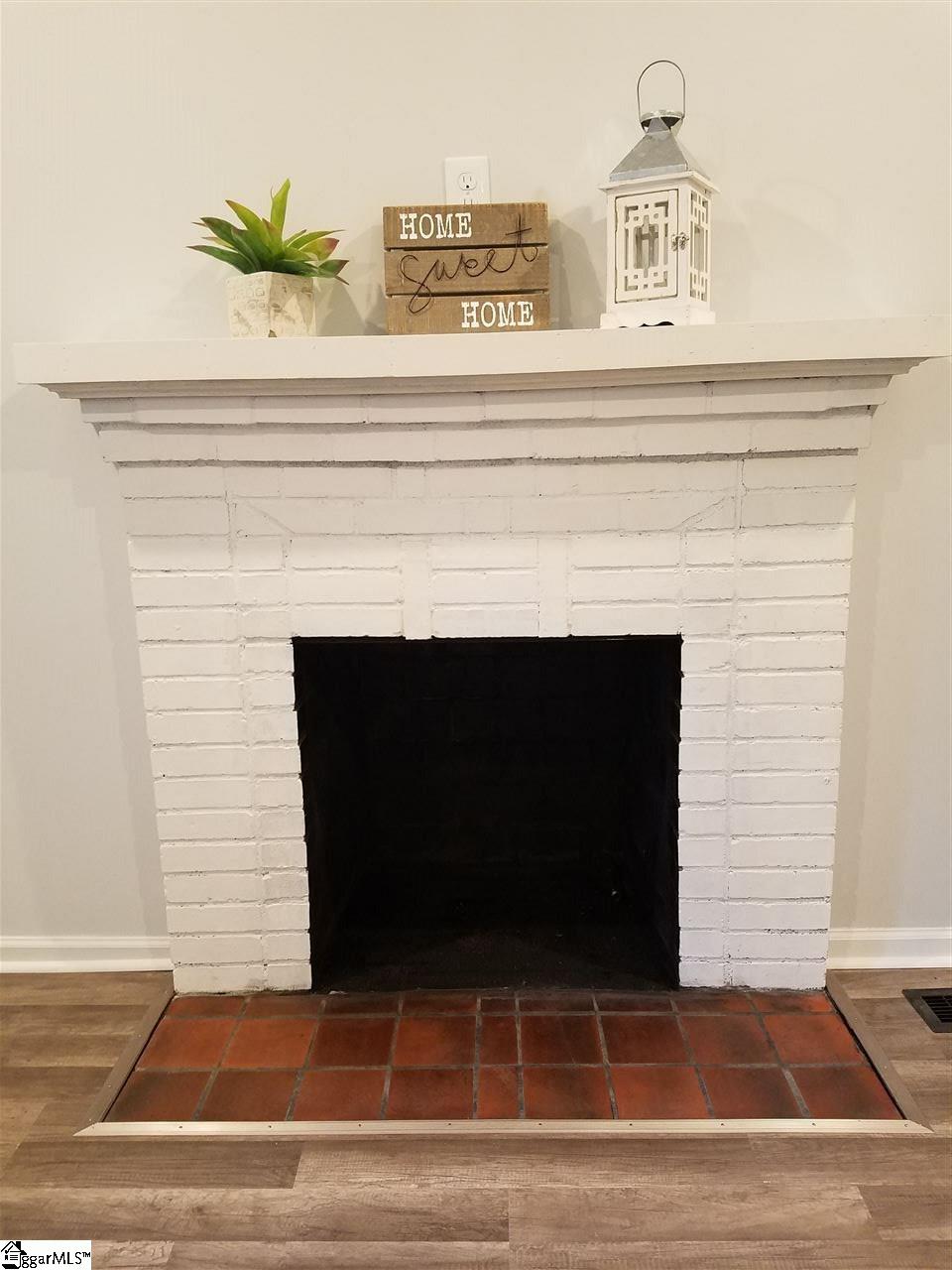 226 Brookside Road Spartanburg, SC 29301 - Photo 4 of 33 Gallery Image 4