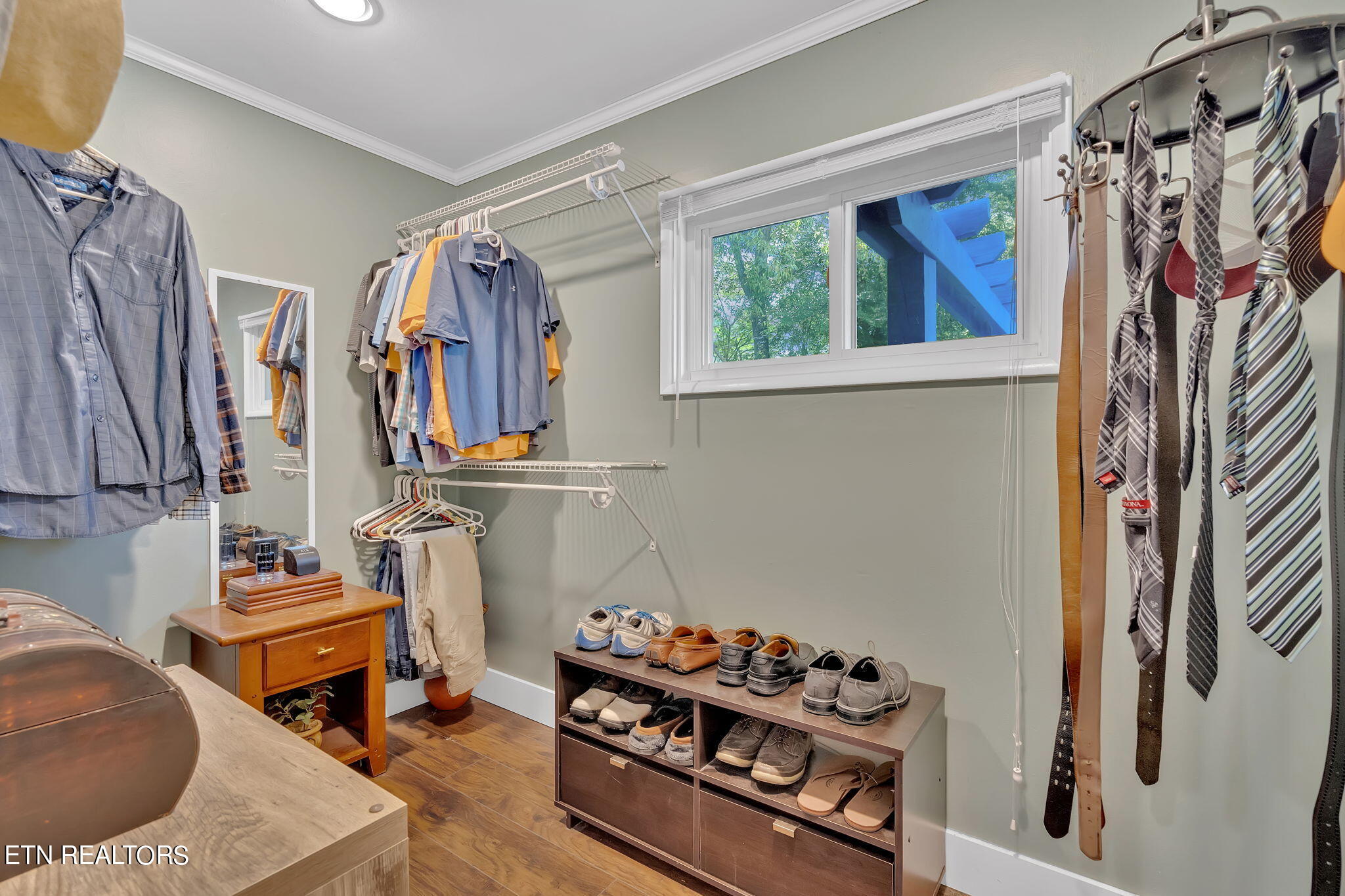 3009 Walridge Road Knoxville, TN 37921 - Photo 21 of 39 Walk in closet