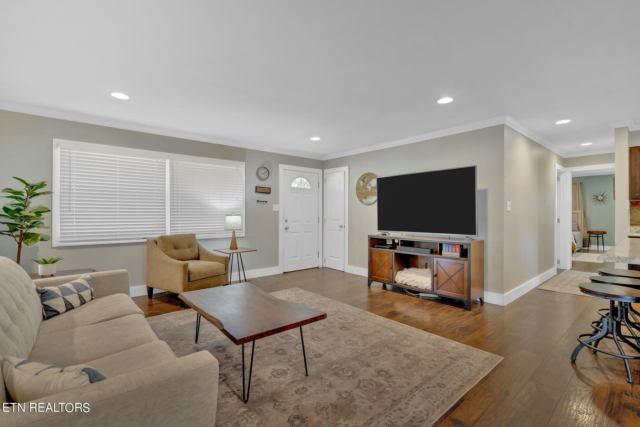 3009 Walridge Road Knoxville, TN 37921 - Photo 6 of 39 Living Room