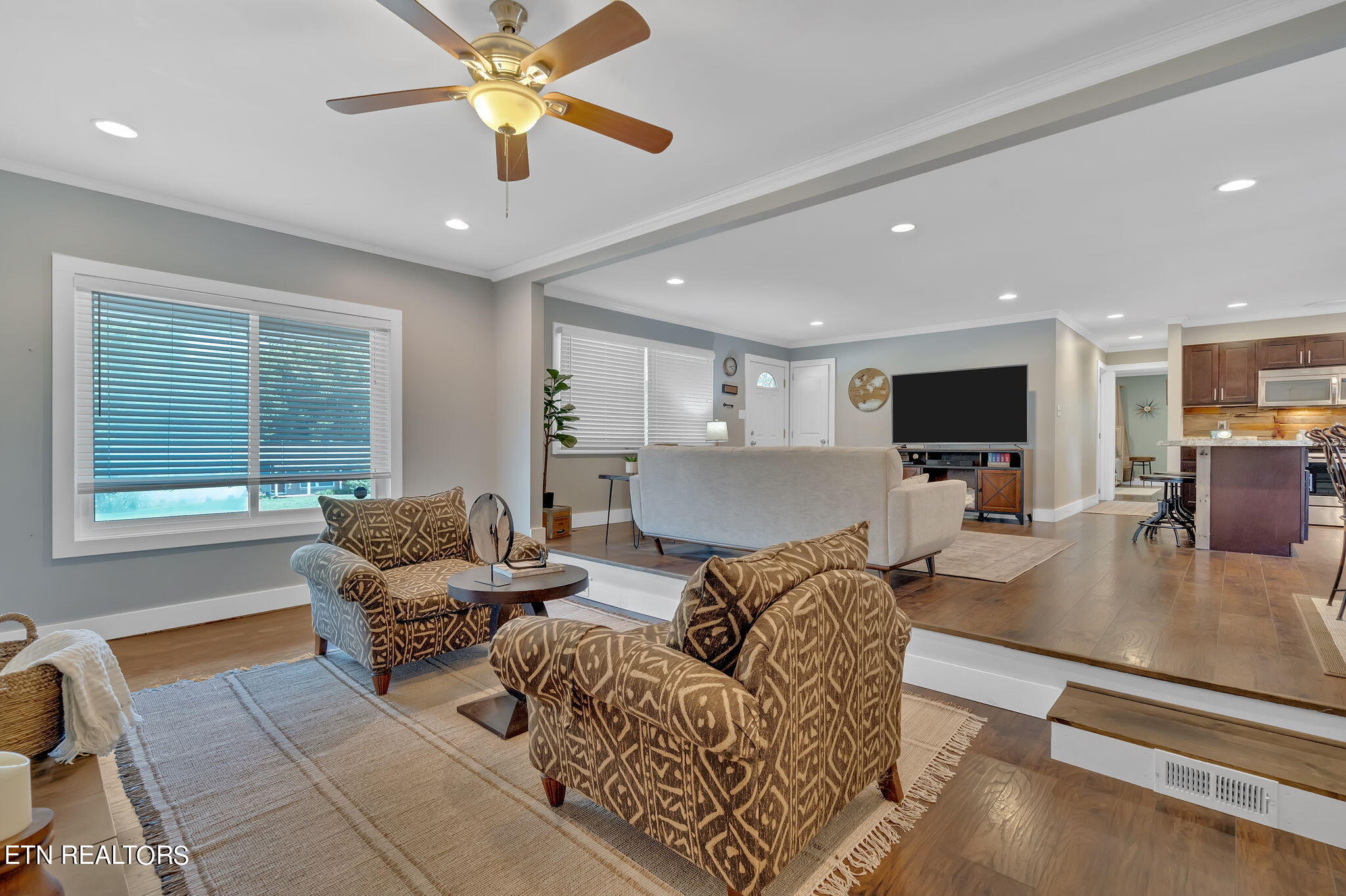 3009 Walridge Road Knoxville, TN 37921 - Photo 7 of 39 Cozy flex area