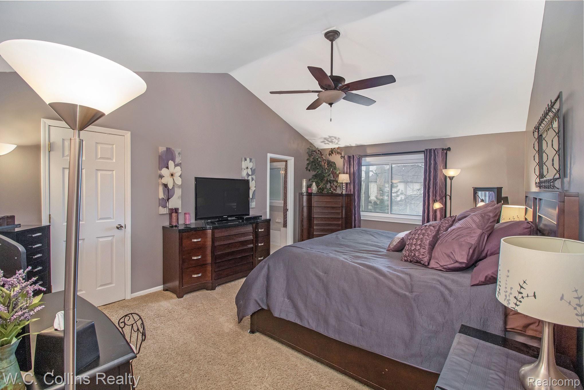 367 Jonathan Drive Rochester, MI 48307 - Photo 22 of 34 0N2A4001.jpg