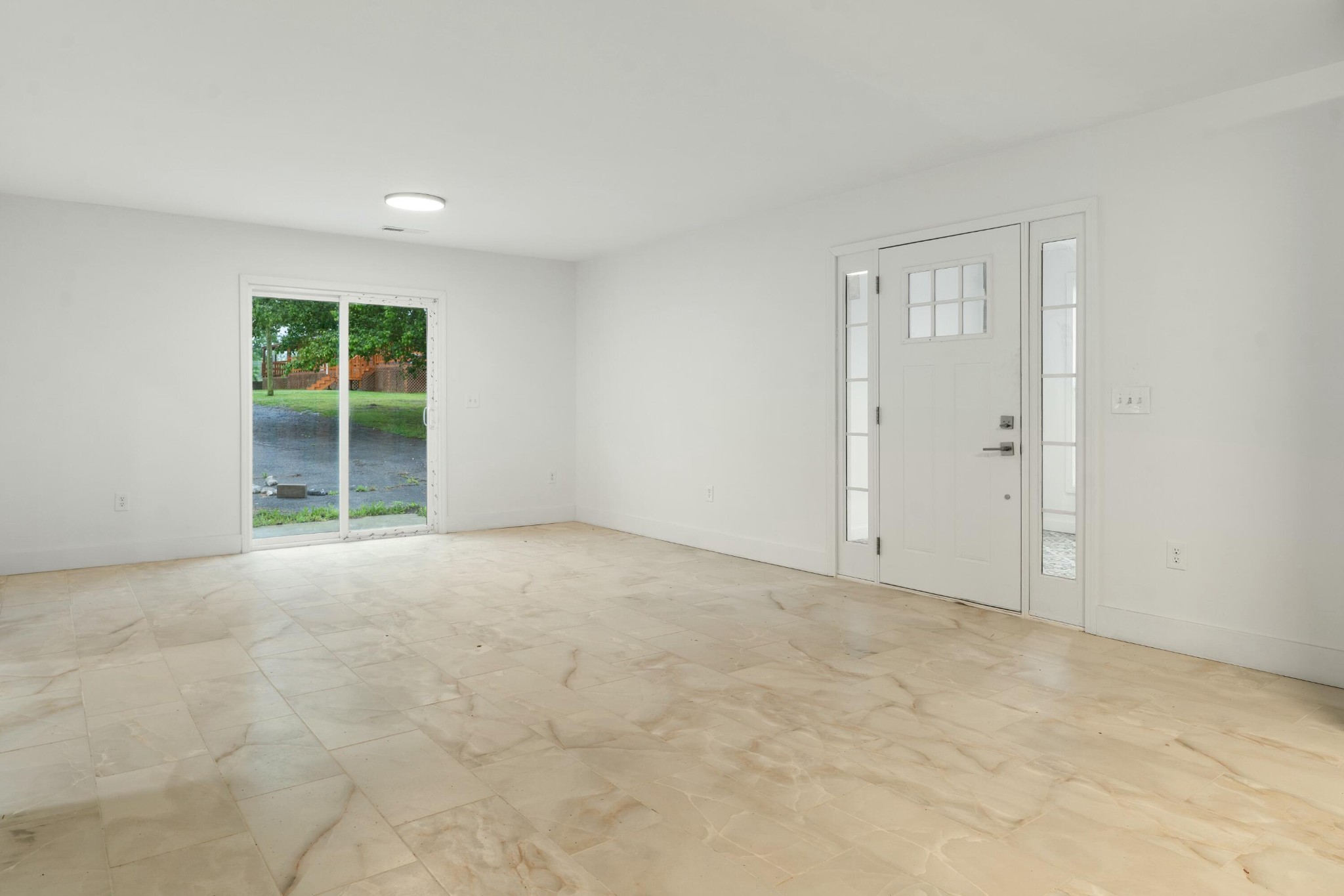 6416 Spring Place Road Southeast Cleveland, TN 37323 - Photo 6 of 28 an empty room with windows