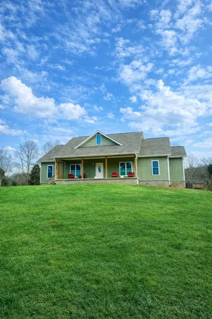 $384,900 | 153 Windstone Drive, Trenton, GA 30752