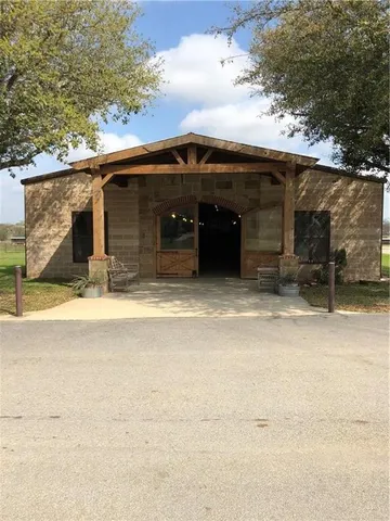 $12,000,000 | 1000-1019 Spring Hill Road, Aubrey, TX 76227