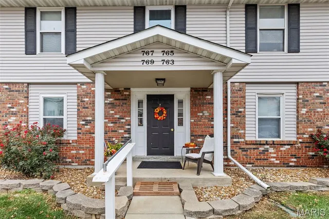 $144,900 | 763 Delray Drive, Unit I, St. Peters, MO 63376