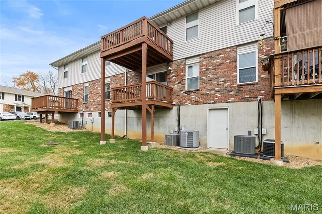 $144,900 | 763 Delray Drive, Unit I, St. Peters, MO 63376