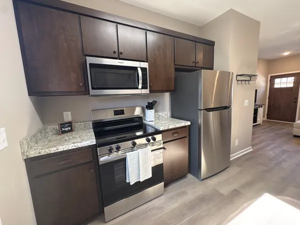 $1,200 | 404 Cedar Lane, Unit 12, Tullahoma, TN 37388