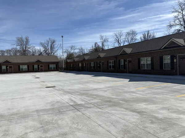 $1,200 | 404 Cedar Lane, Unit 12, Tullahoma, TN 37388