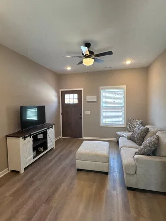 $1,200 | 404 Cedar Lane, Unit 12, Tullahoma, TN 37388