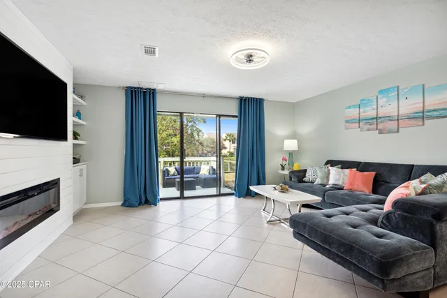 $2,000 | 237 St Katherine Boulevard, Panama City Beach, FL 32407