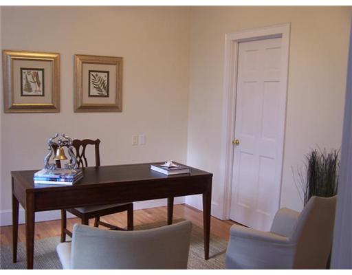 80 Old Beach Road Newport, RI 02840 - Photo 9 of 20 Studio/Study/Office.