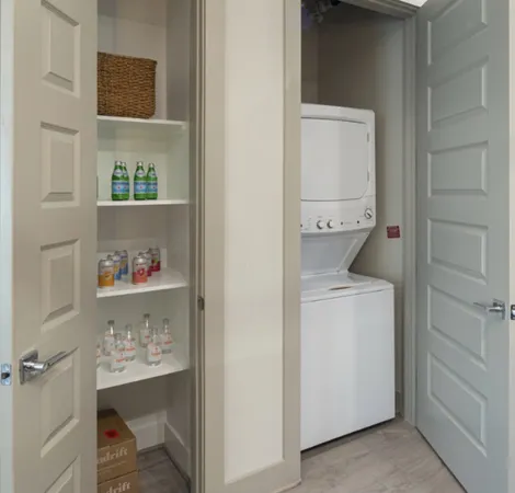 $1,557 | 401 West 25th Street, Unit 2408, Houston, TX 77008