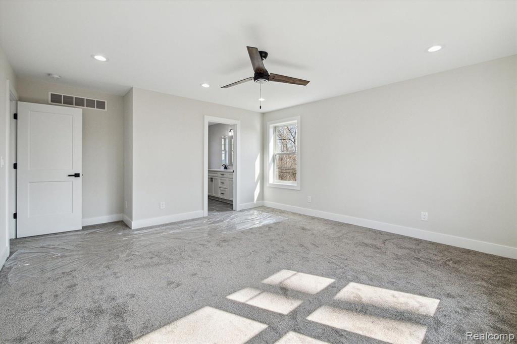 241 Maplehill Road Rochester Hills, MI 48306 - Photo 23 of 46
