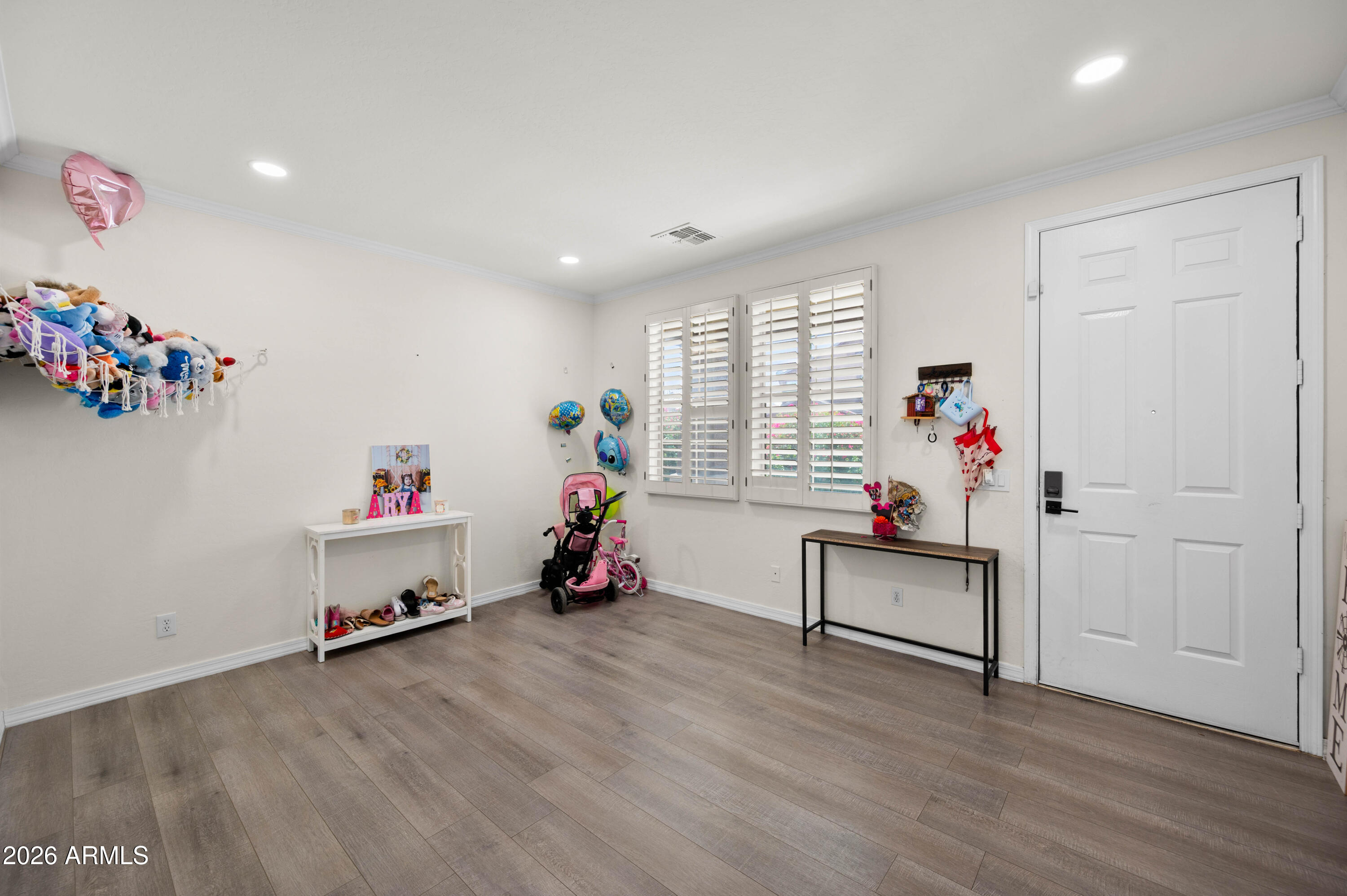 3126 West Apollo Road Phoenix, AZ 85041 - Photo 7 of 57 3126 W Apollo Rd Phoenix AZ 85041-12