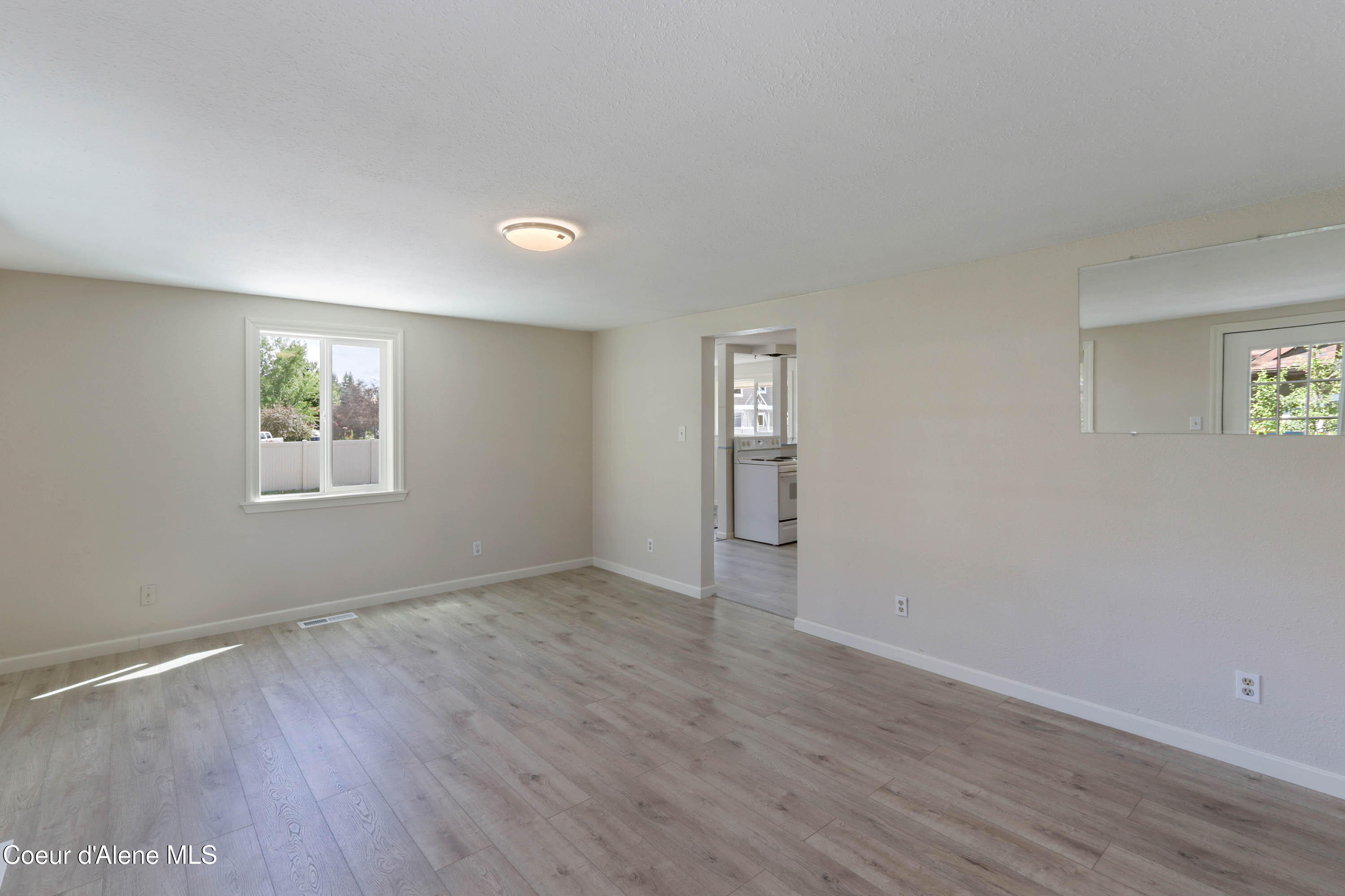 632 Roberson Way Sandpoint, ID 83864 - Photo 25 of 29 IMG_5876