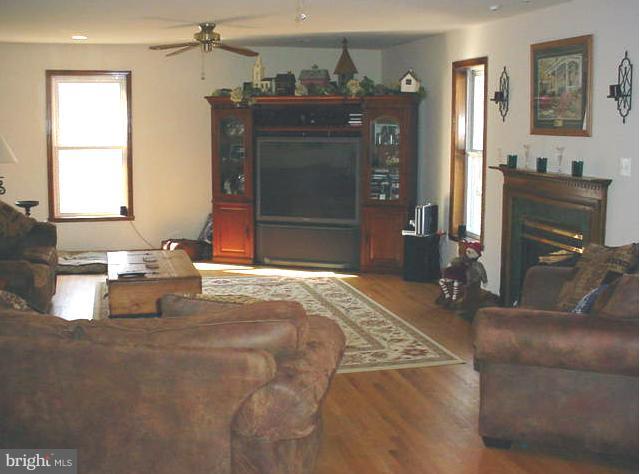 1688 Feltner Road Bluemont, VA 20135 - Photo 18 of 30 Family Room