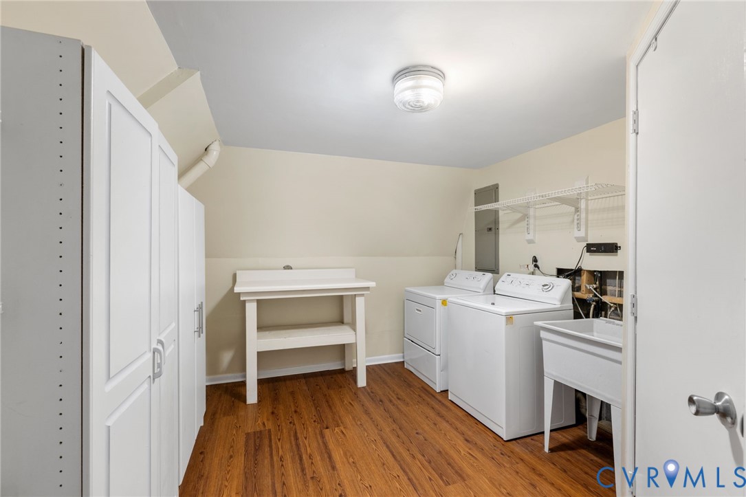 8678 Fieldcrest Road Richmond, VA 23235 - Photo 40 of 52 NEW LVP flooring, great built-in storage, folding