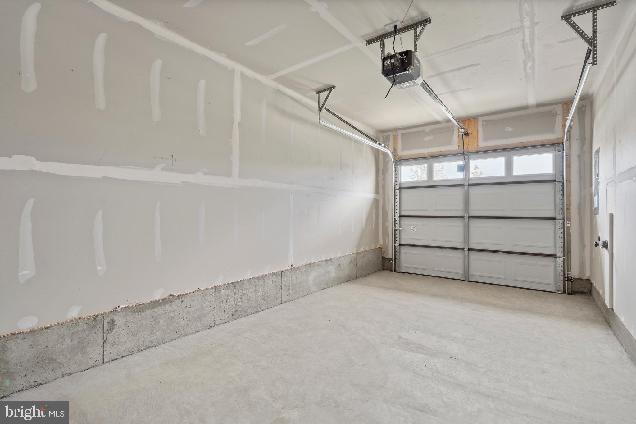 7520 Silver Thread Way Brandywine, MD 20613 - Photo 31 of 32 a view of a room with shelf