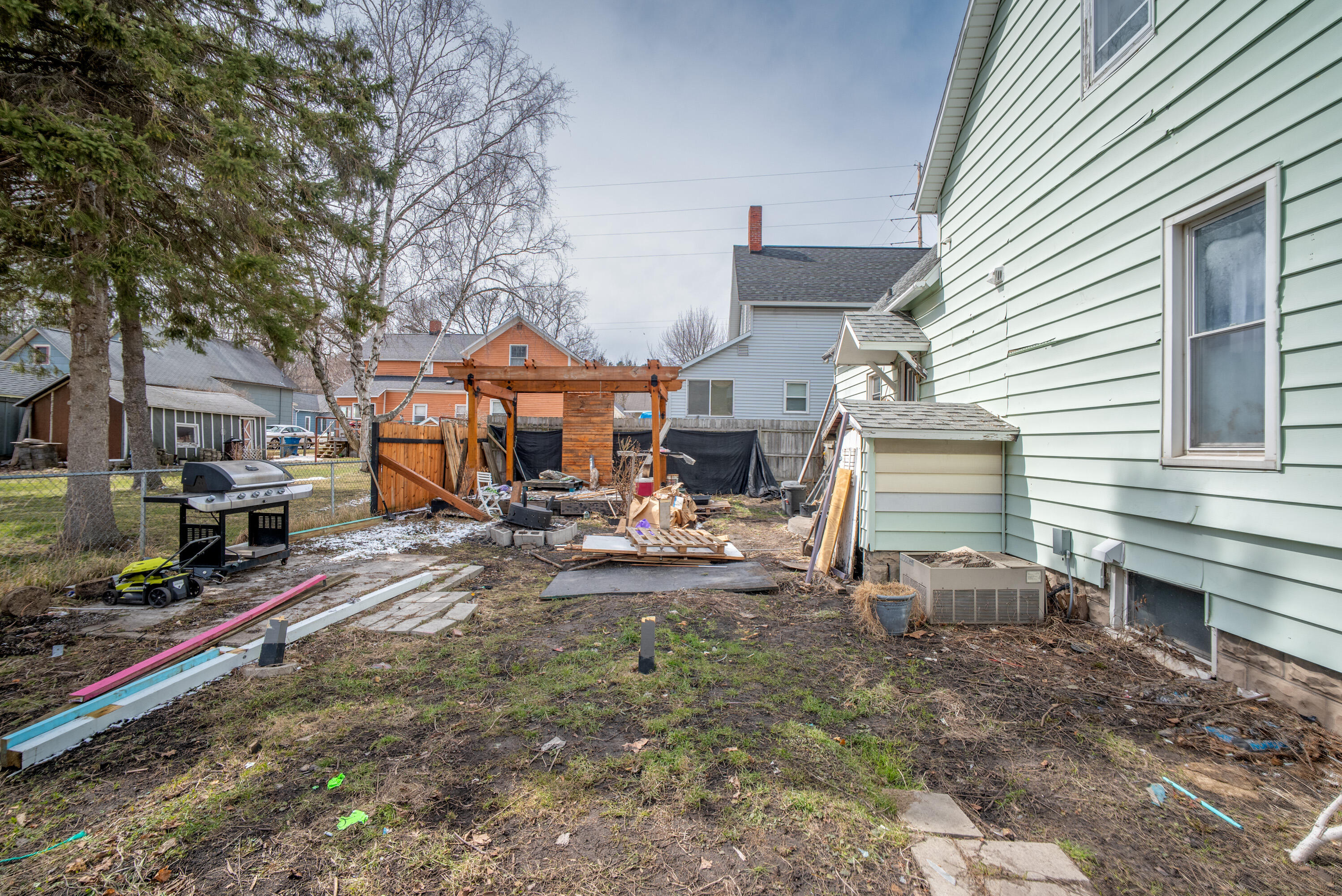 235 5th Street Manistee, MI 49660 - Photo 29 of 31 28