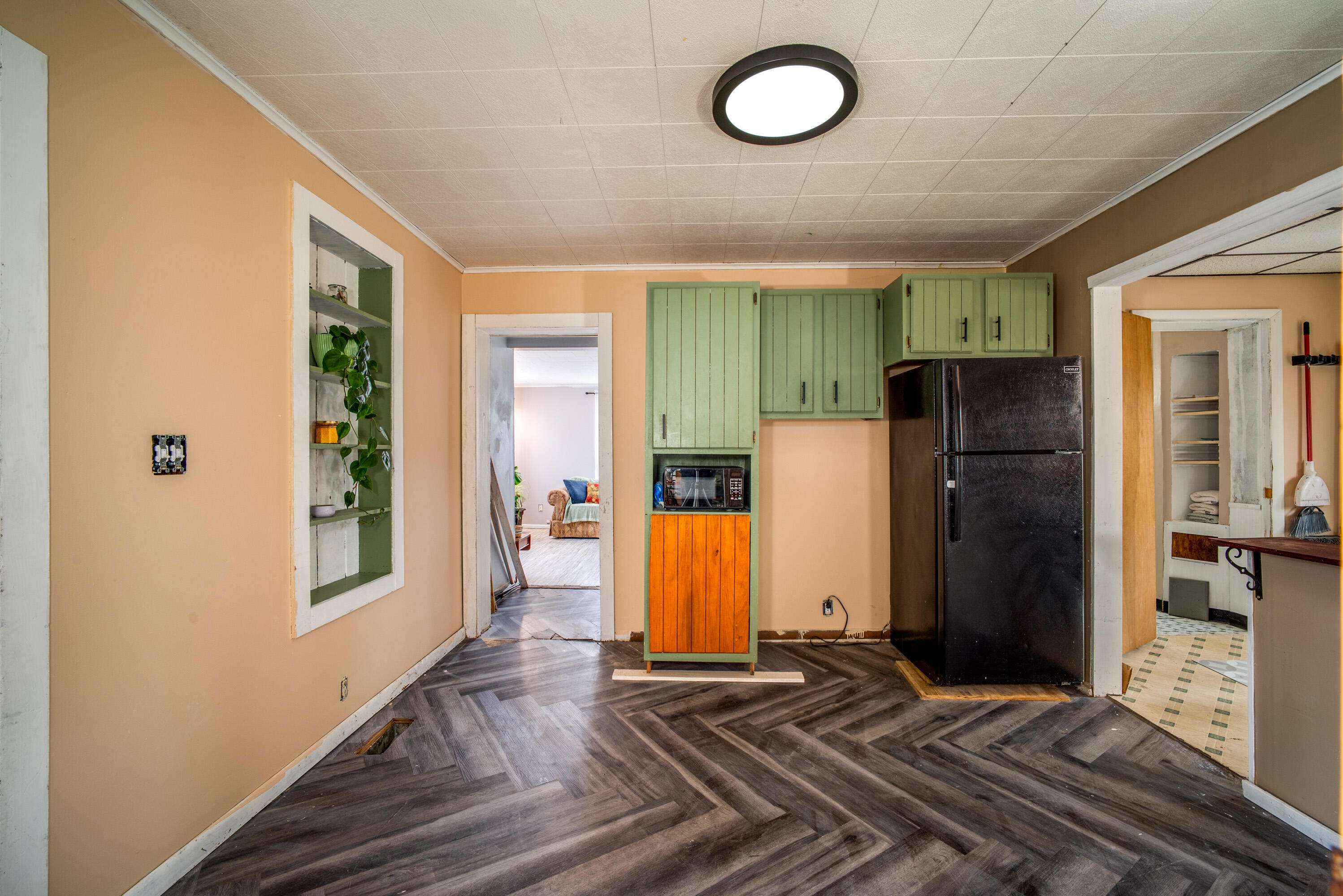 235 5th Street Manistee, MI 49660 - Photo 3 of 31 3