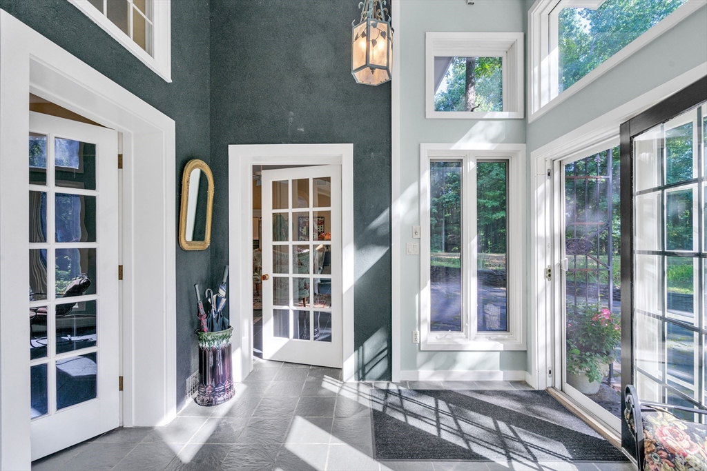 128 Baker Hill Road Northampton, MA 01062 - Photo 8 of 42 Gallery Image 8