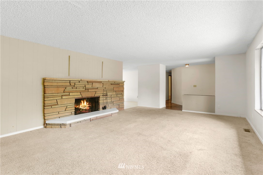 2209 Harrington Place Northeast Renton, WA 98056 - Photo 2 of 16