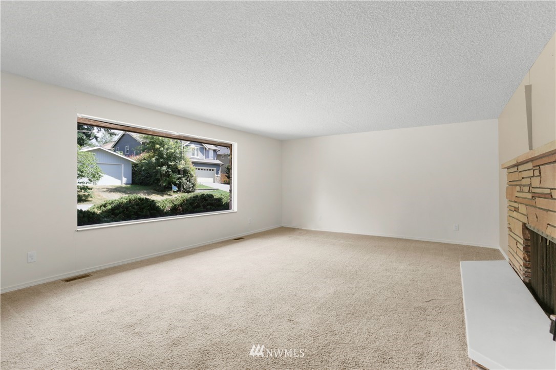 2209 Harrington Place Northeast Renton, WA 98056 - Photo 3 of 16