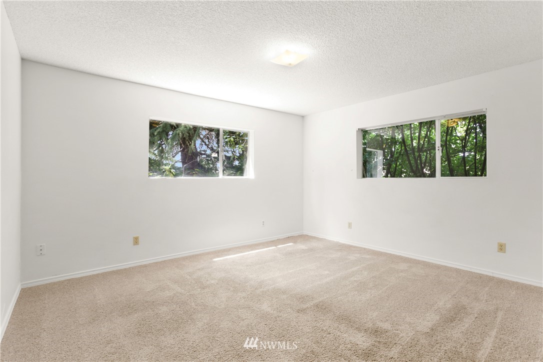 2209 Harrington Place Northeast Renton, WA 98056 - Photo 10 of 16