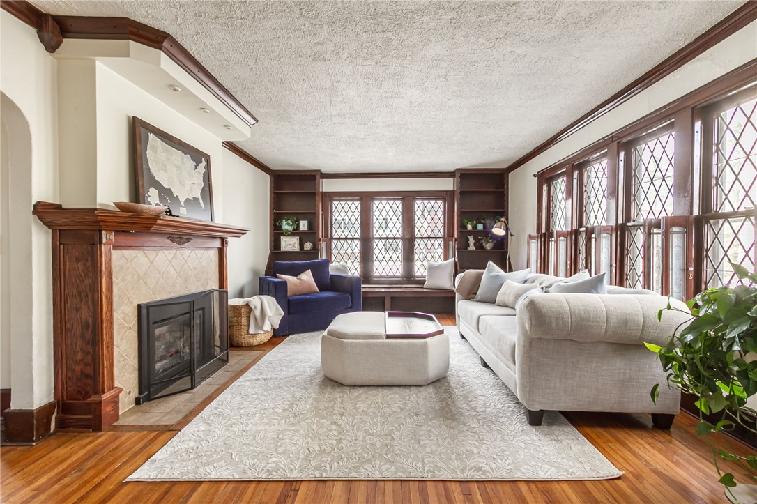 706 Madison Street East Rochester, NY 14445 - Photo 5 of 24 Gallery Image 5