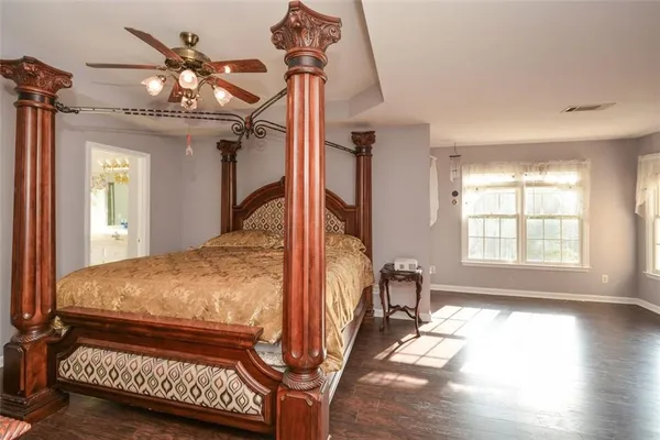 $549,900 | 5045 Southern Trace Drive, Gainesville, GA 30504