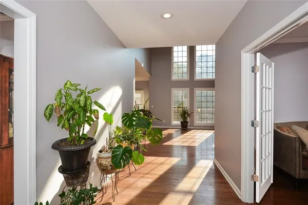 $549,900 | 5045 Southern Trace Drive, Gainesville, GA 30504