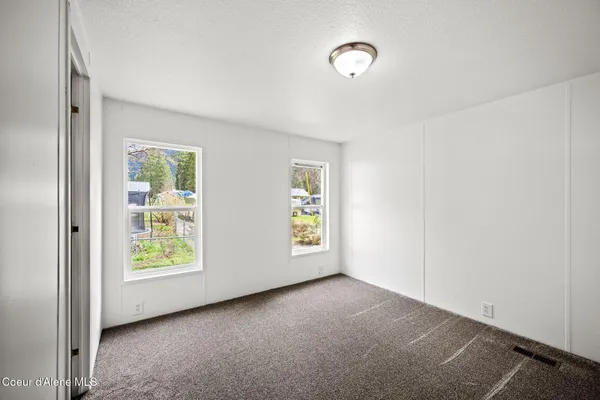 $195,000 | 652 Burke Road, Wallace, ID 83873