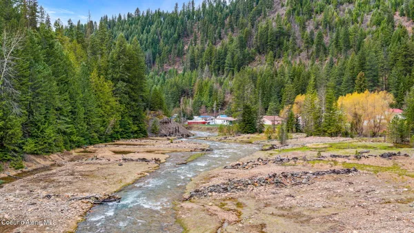 $195,000 | 652 Burke Road, Wallace, ID 83873