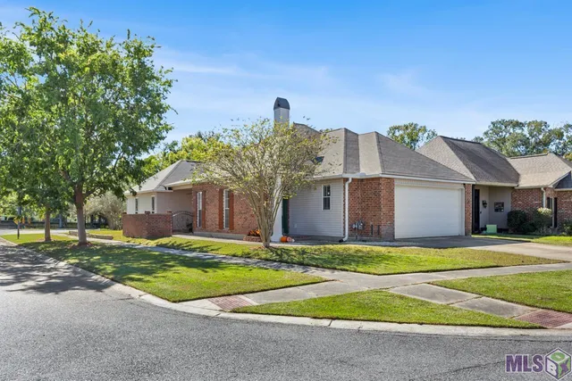 $289,999 | 15222 High Woods Drive, Baton Rouge, LA 70816