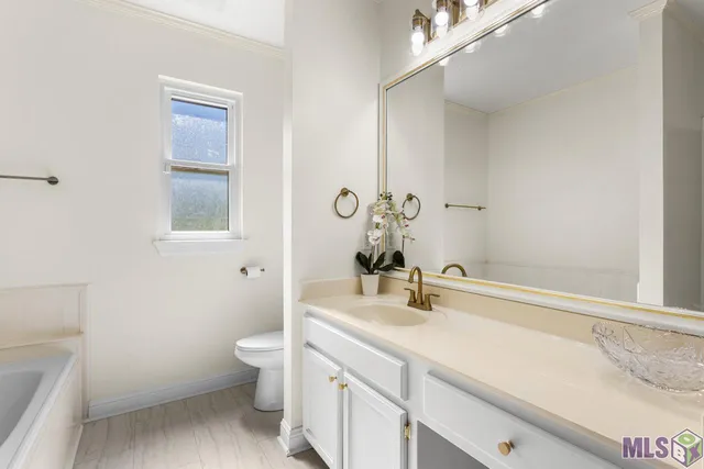 $289,999 | 15222 High Woods Drive, Baton Rouge, LA 70816