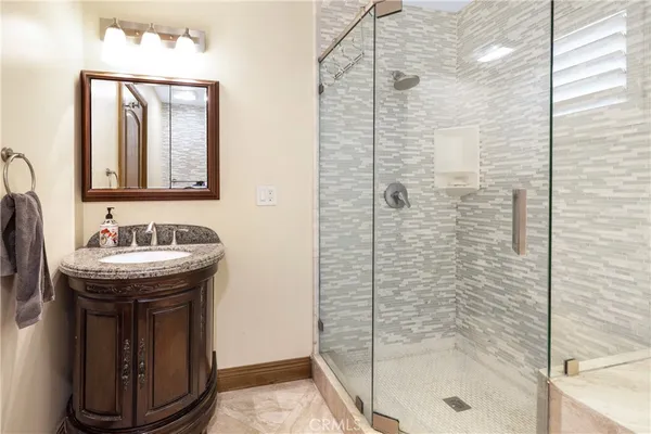 $8,000 | 401 Holmwood Drive, Newport Beach, CA 92663