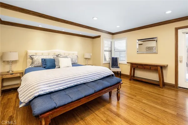 $8,000 | 401 Holmwood Drive, Newport Beach, CA 92663