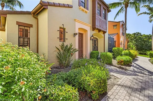 $364,000 | 9118 Chula Vista Street, Unit 12002, Naples, FL 34113