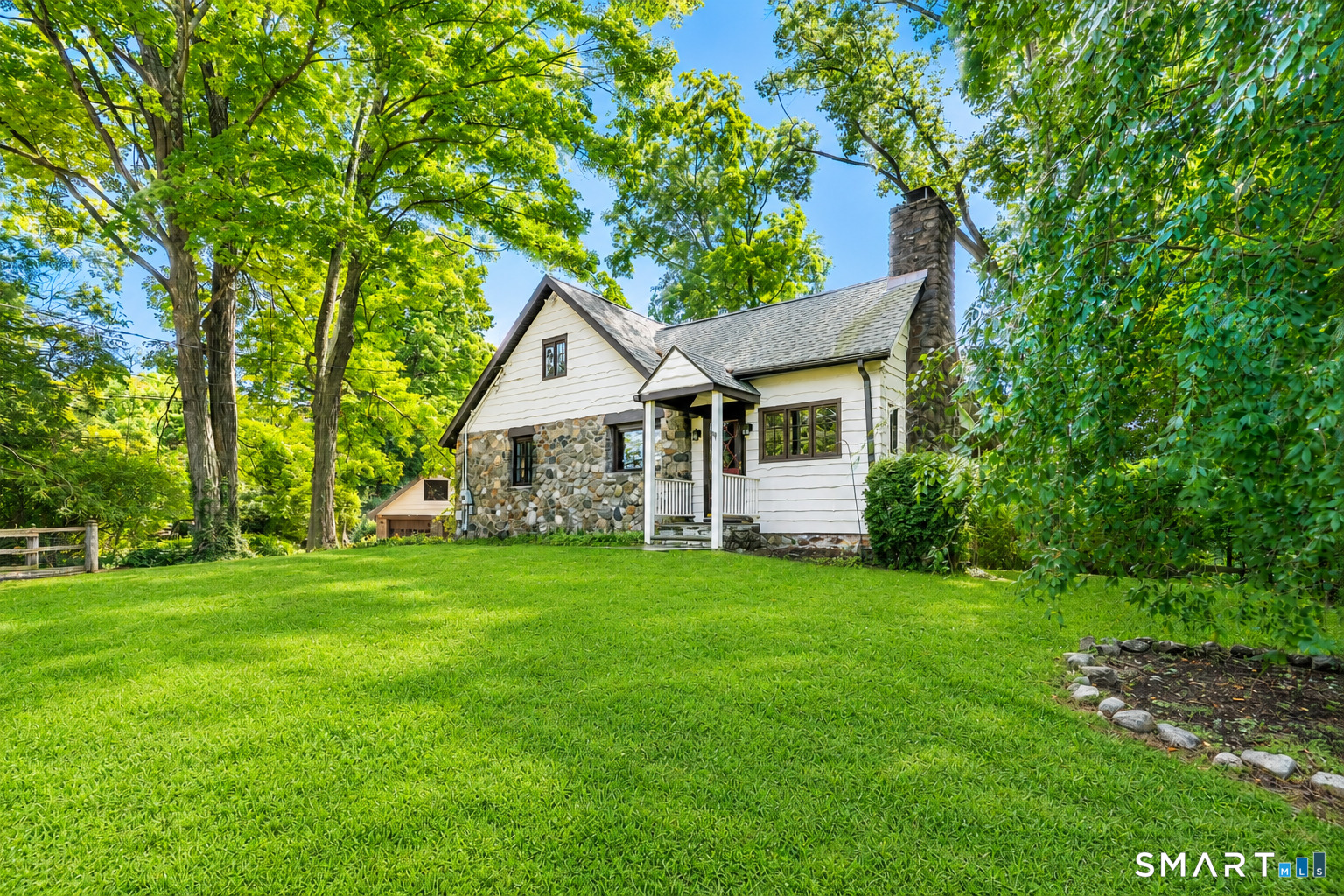 296 Bennetts Farm Road Ridgefield, CT 06877 - Photo 2 of 32 Gallery Image 2