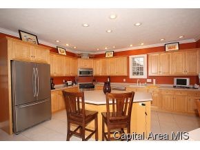 4391 Tottenham Court Springfield, IL 62711 - Photo 8 of 23