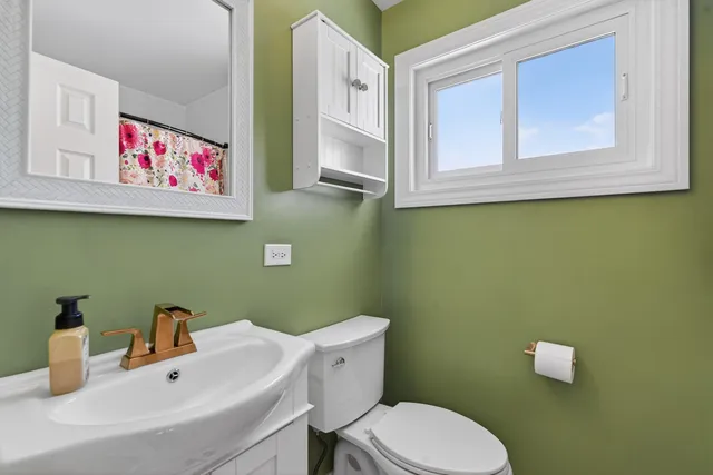 $355,000 | 107 South Ash Street, Palatine, IL 60067