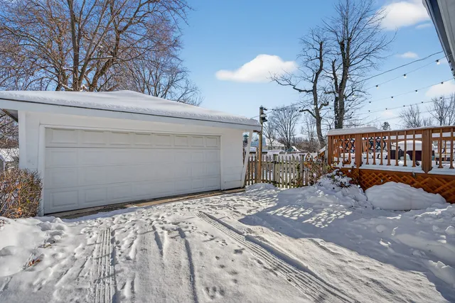 $355,000 | 107 South Ash Street, Palatine, IL 60067