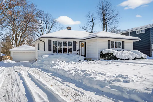 $355,000 | 107 South Ash Street, Palatine, IL 60067