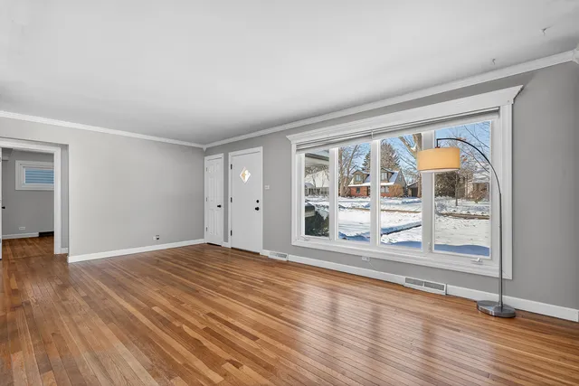 $355,000 | 107 South Ash Street, Palatine, IL 60067