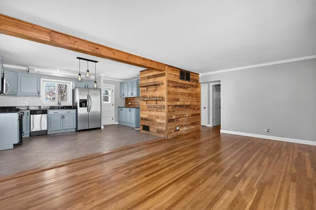 $355,000 | 107 South Ash Street, Palatine, IL 60067